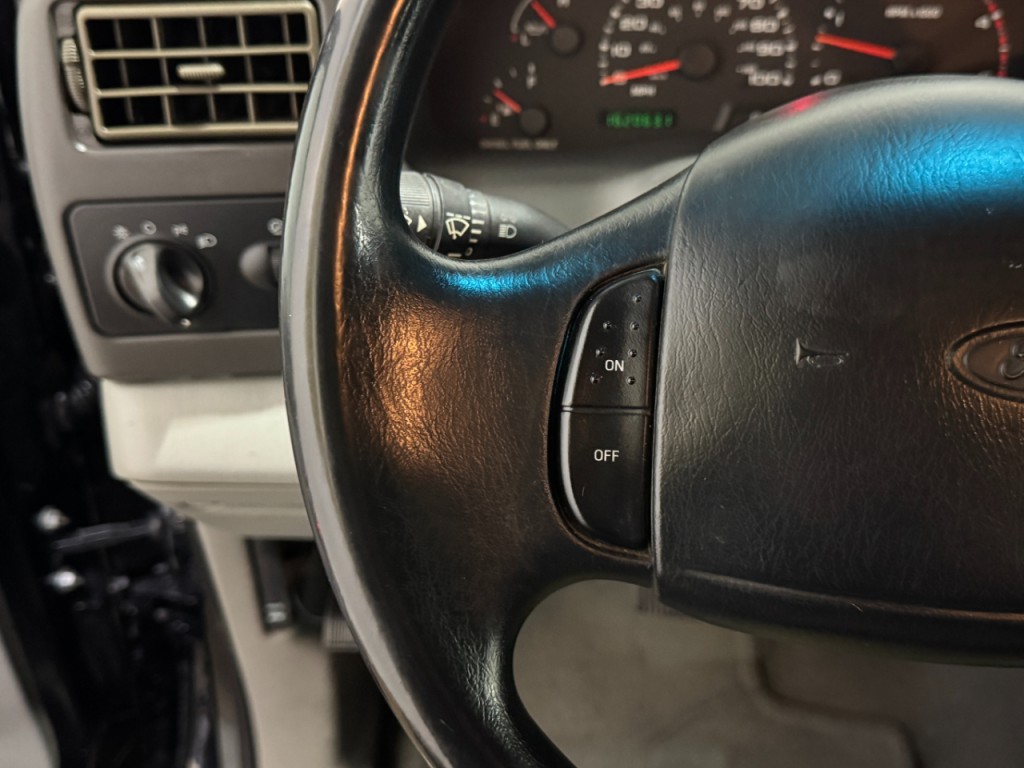 2002 Ford F-250 Image 20