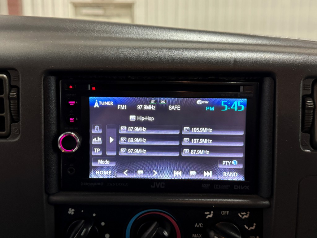 2002 Ford F-250 Image 28