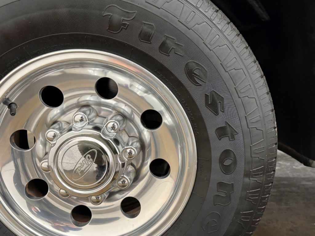 2002 Ford F-250 Image 41