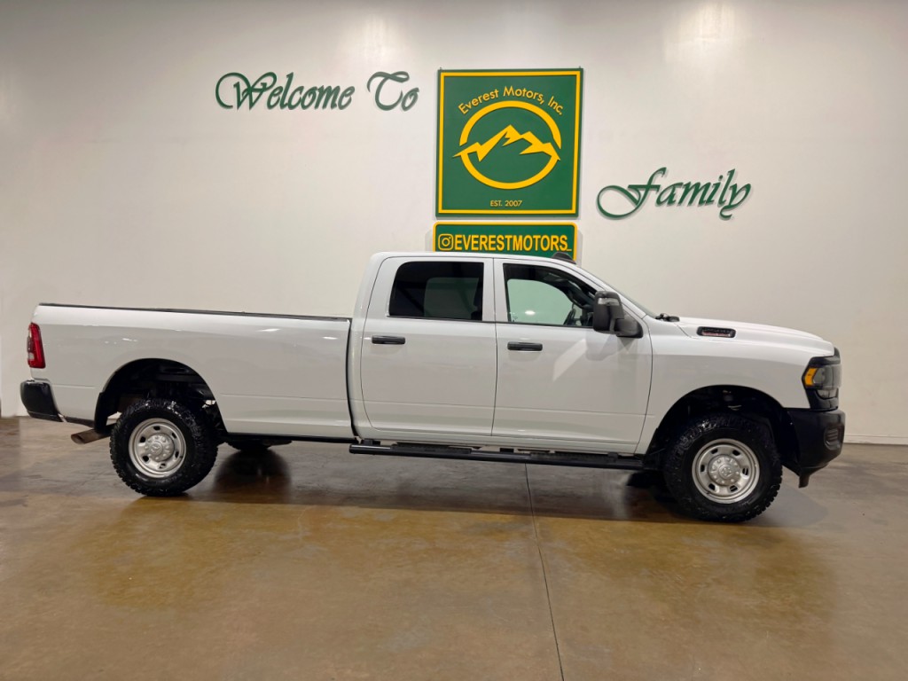 2023 RAM 2500 Image 2