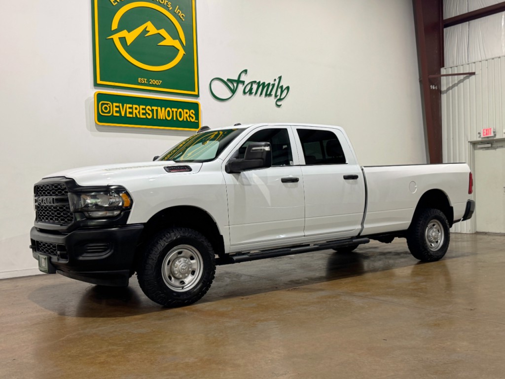 2023 RAM 2500 Image 3