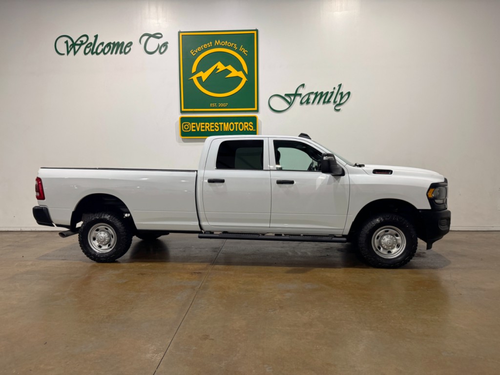 2023 RAM 2500 Image 9