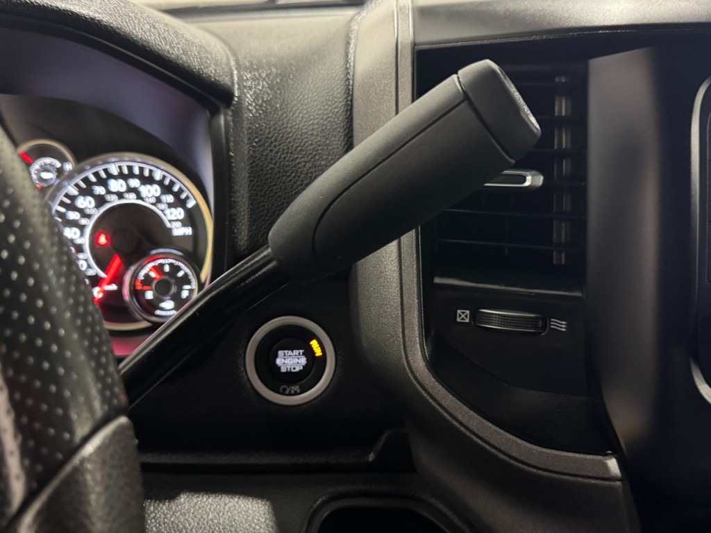 2023 RAM 2500 Image 25