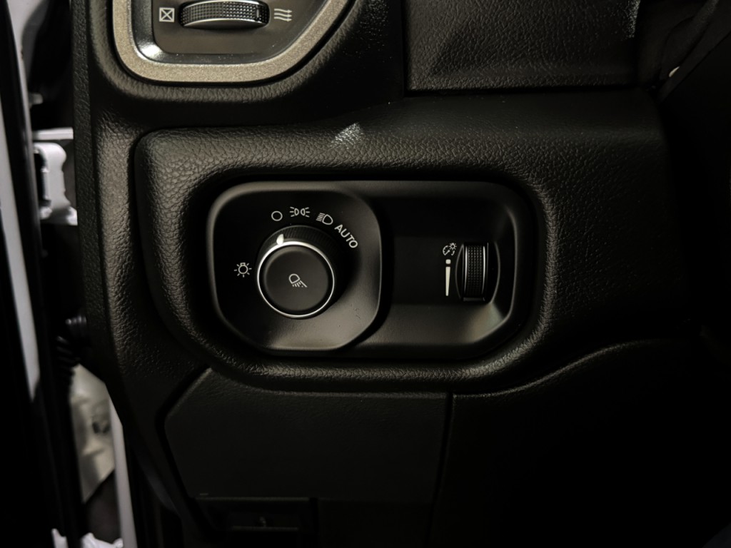 2023 RAM 2500 Image 27