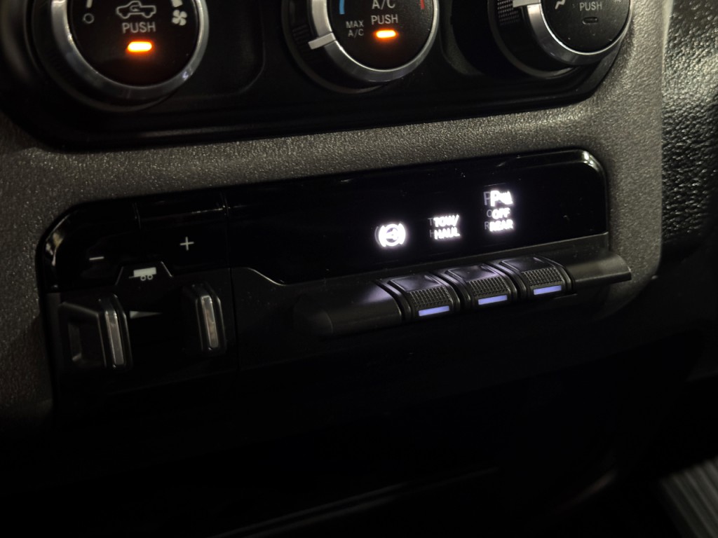 2023 RAM 2500 Image 31