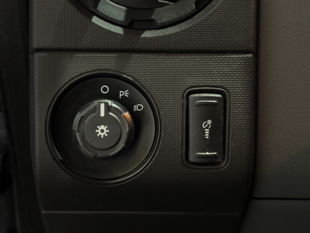 2014 Ford F-250 Image 9