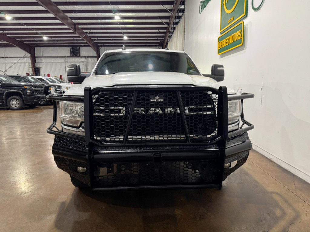 2023 RAM 2500 Image 3