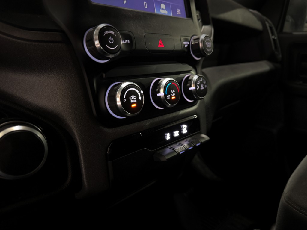 2023 RAM 2500 Image 8