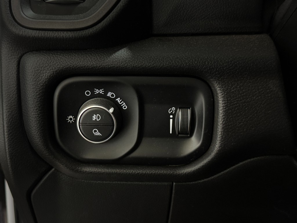 2023 RAM 2500 Image 10