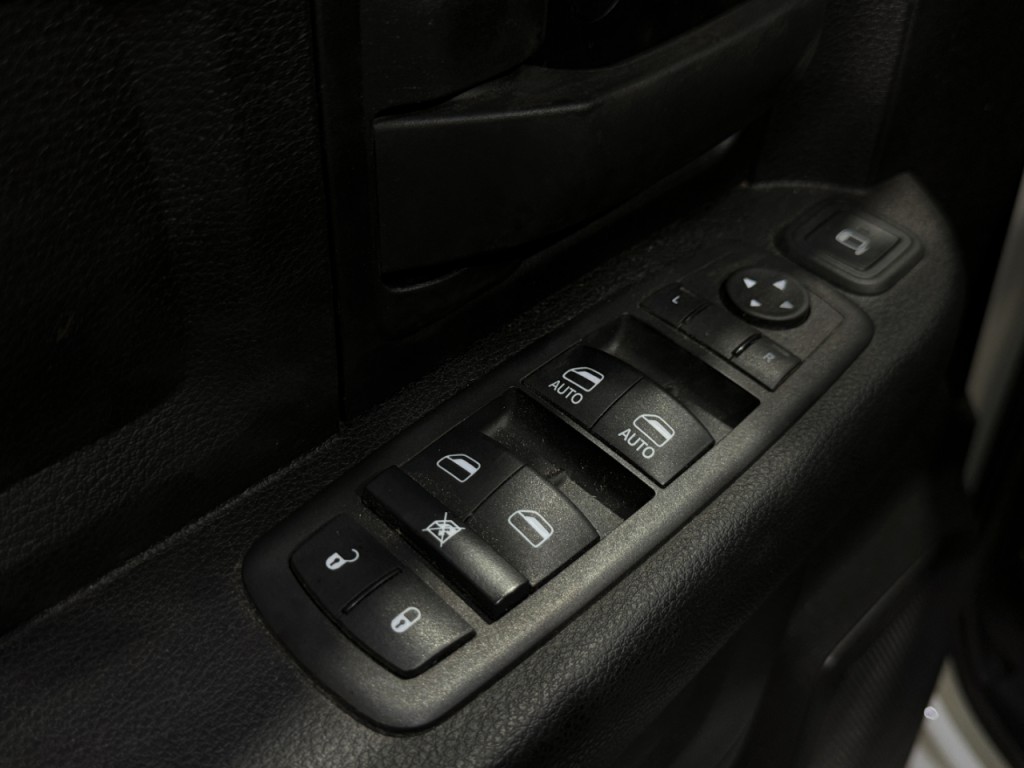 2023 RAM 2500 Image 11