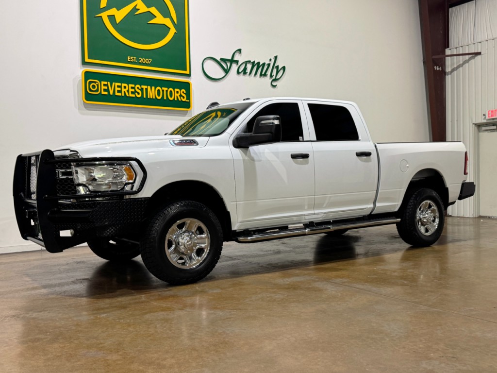 2023 RAM 2500 Image 3