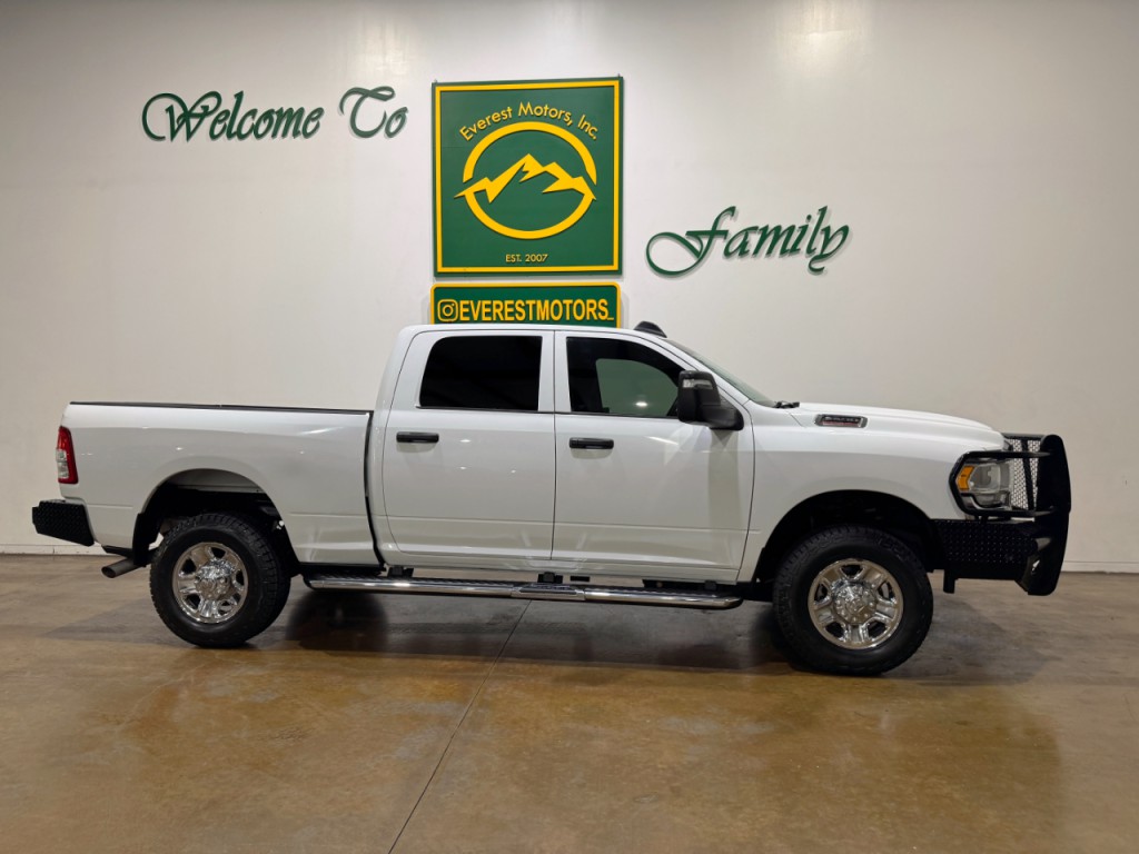 2023 RAM 2500 Image 9