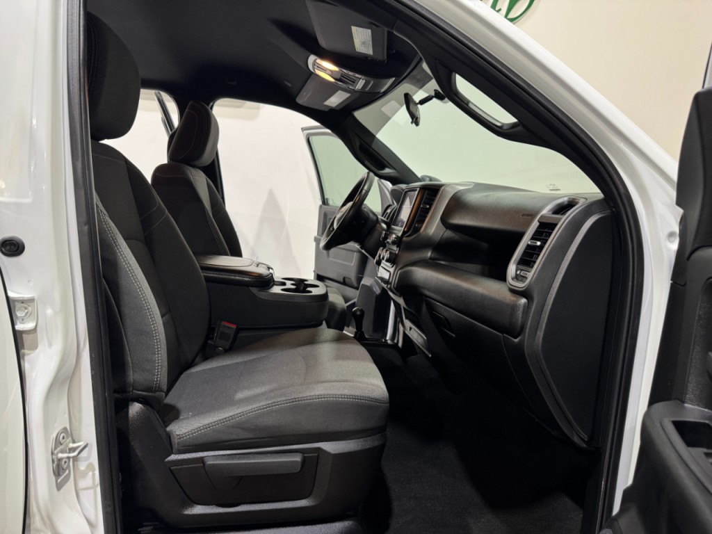 2023 RAM 2500 Image 14