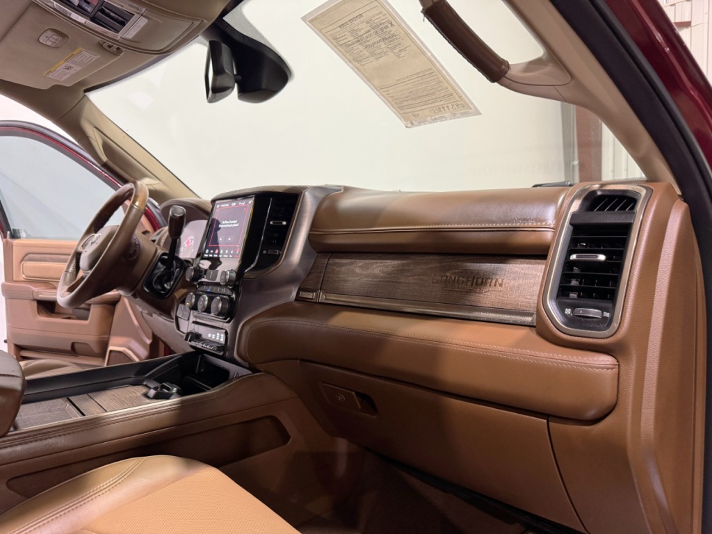 2021 RAM 3500 Image 11