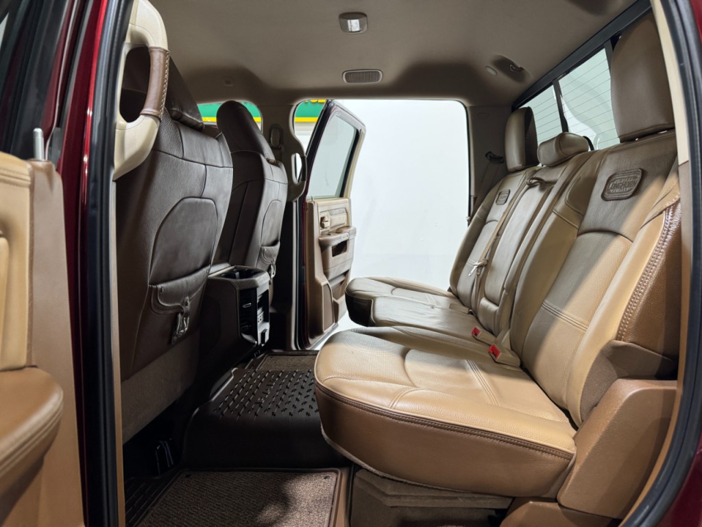 2021 RAM 3500 Image 15