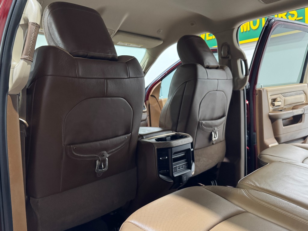 2021 RAM 3500 Image 17