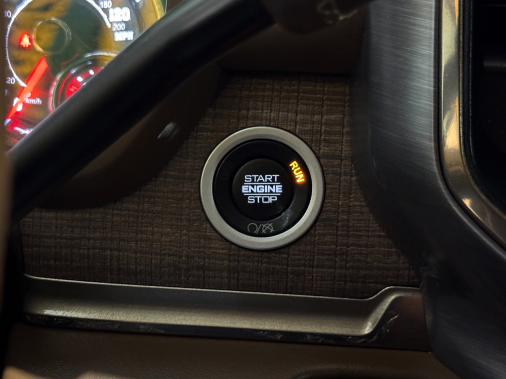 2021 RAM 3500 Image 28