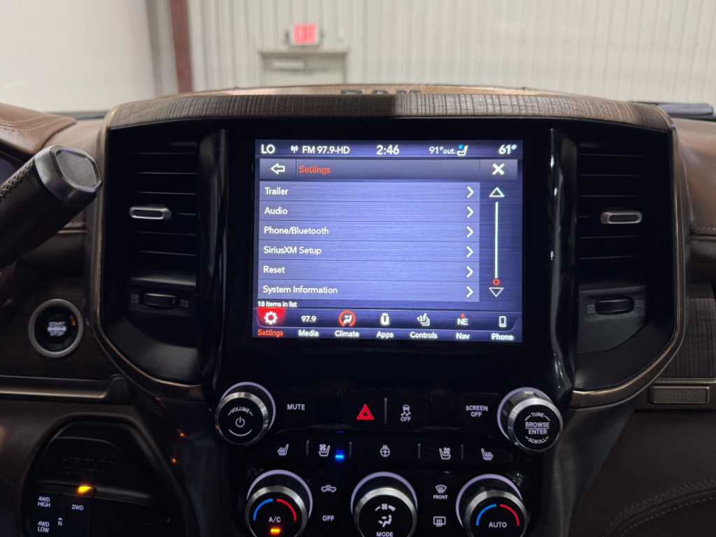 2021 RAM 3500 Image 39