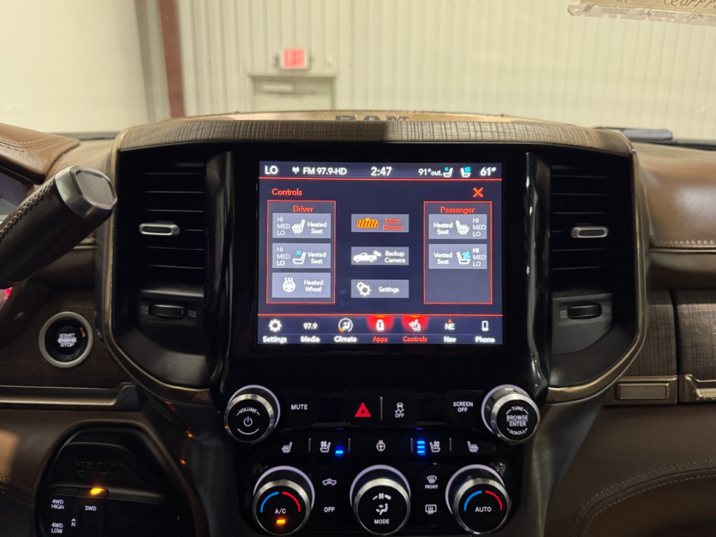 2021 RAM 3500 Image 44