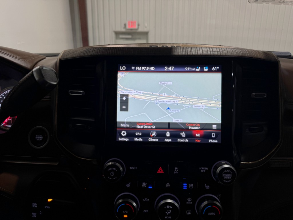 2021 RAM 3500 Image 46