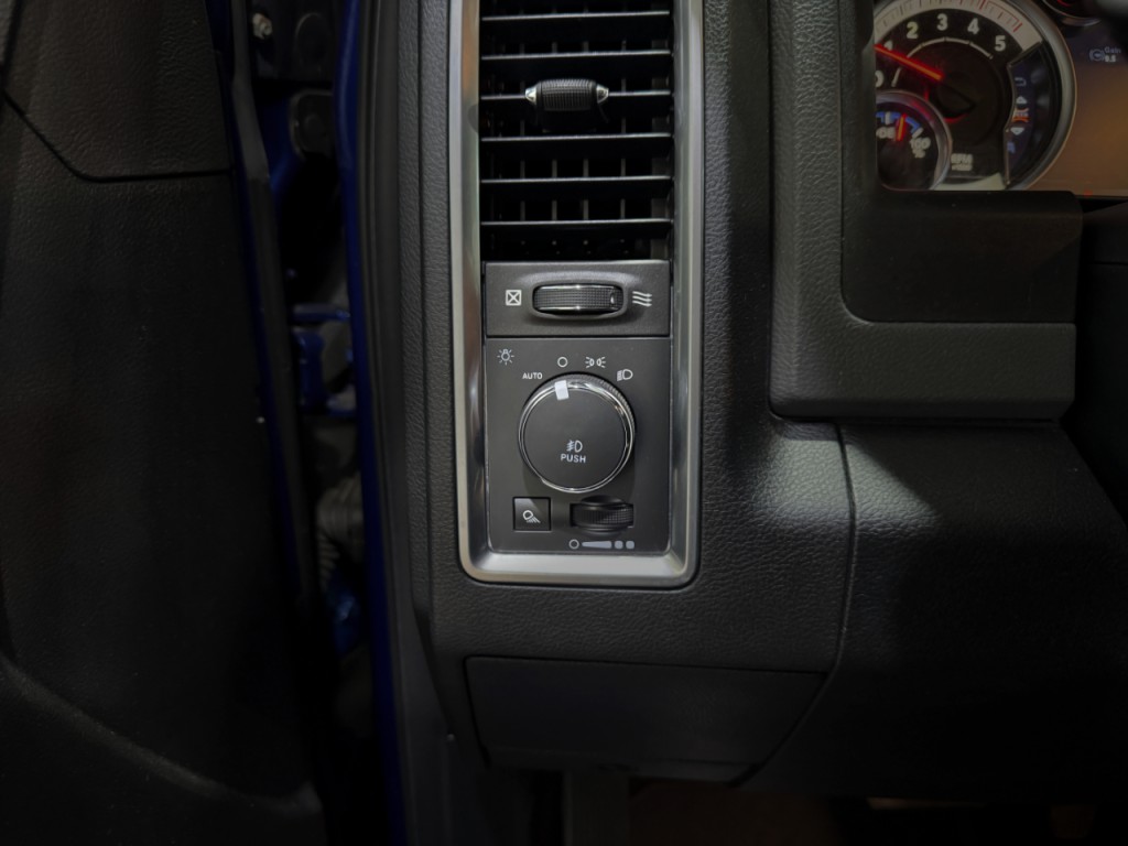 2018 RAM 3500 Image 9