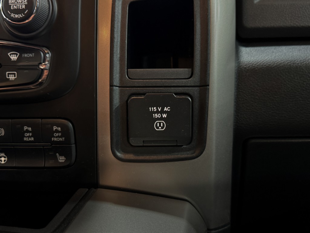 2018 RAM 3500 Image 11