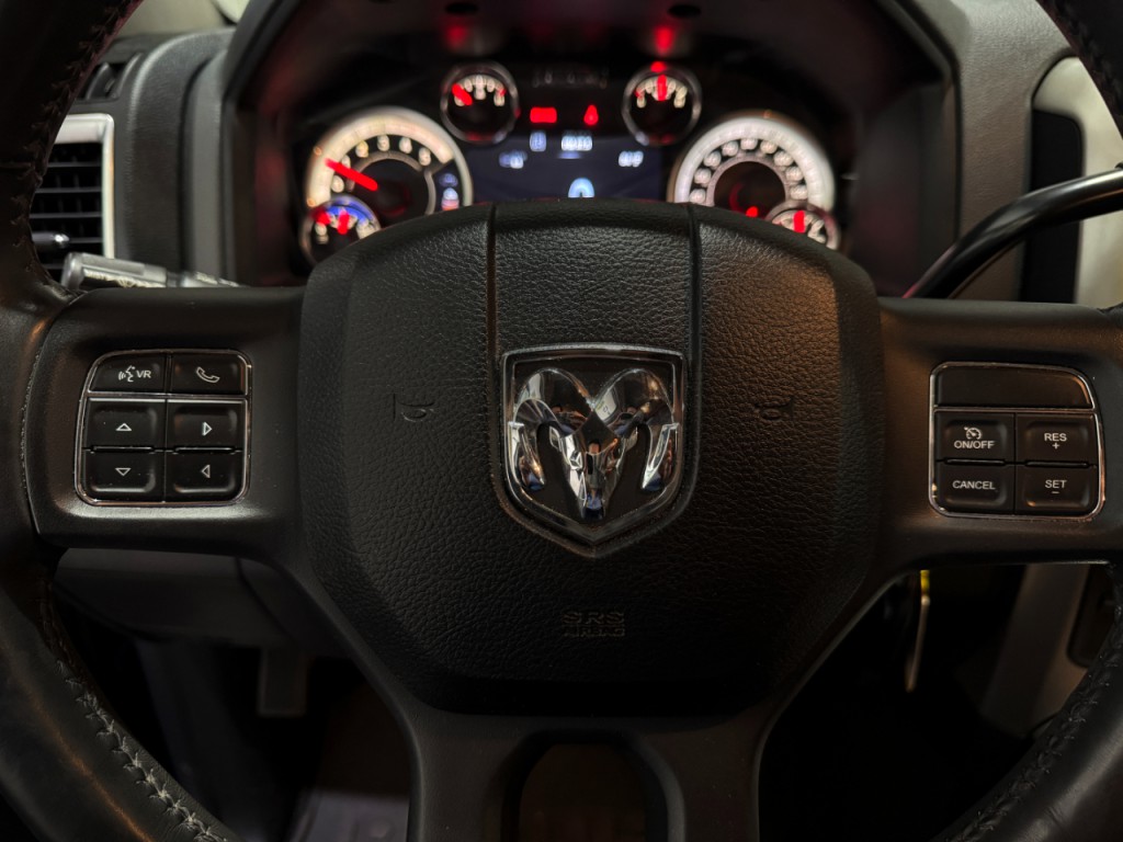 2018 RAM 3500 Image 12