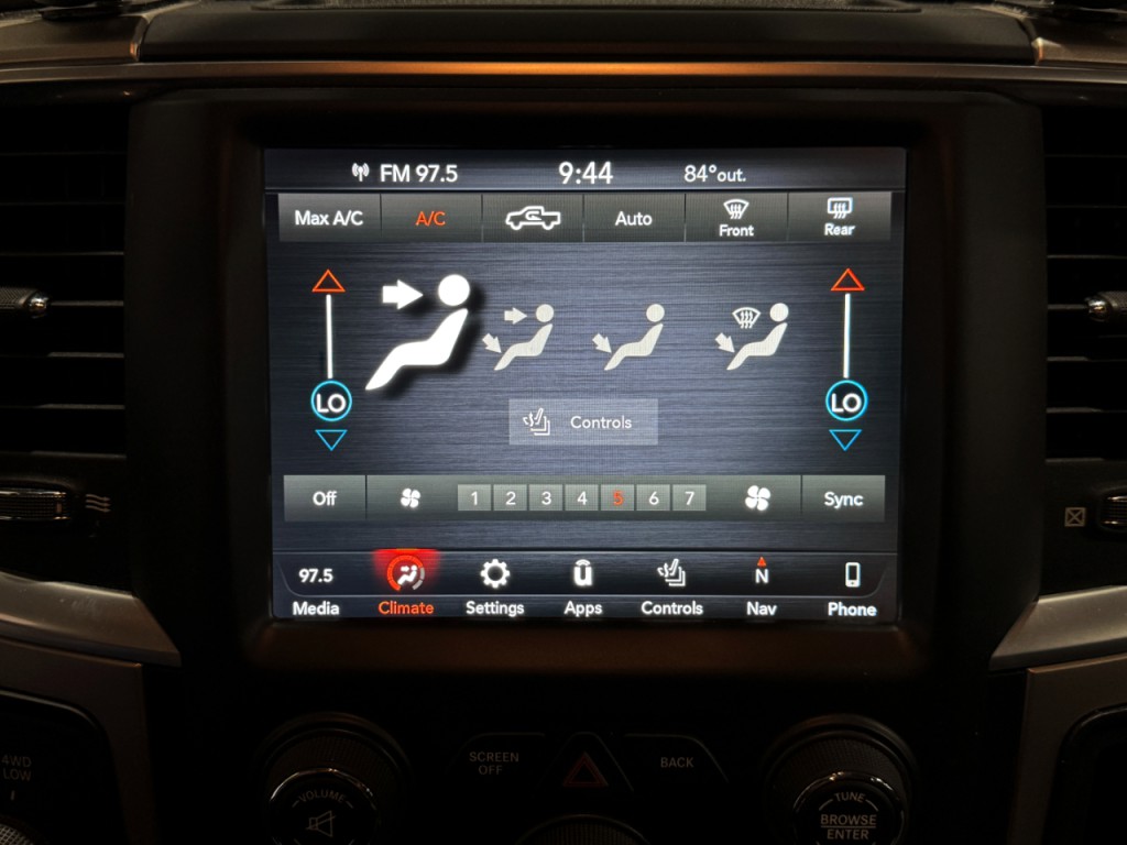 2018 RAM 3500 Image 21