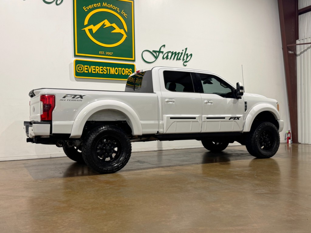 2017 Ford F-250 Image 9