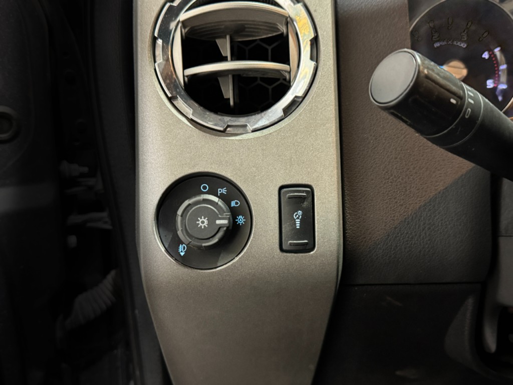 2011 Ford F-350 Image 9
