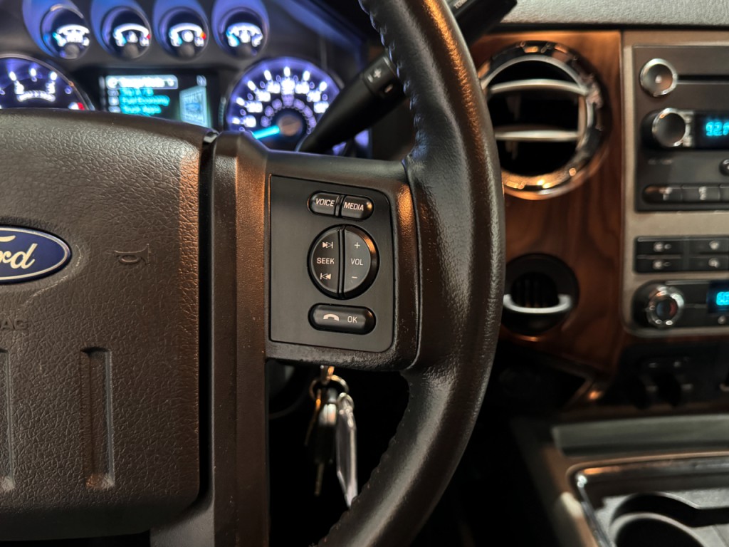 2011 Ford F-350 Image 22
