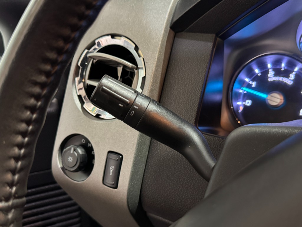 2011 Ford F-350 Image 23