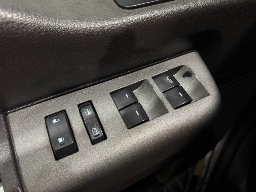 2011 Ford F-350 Image 26