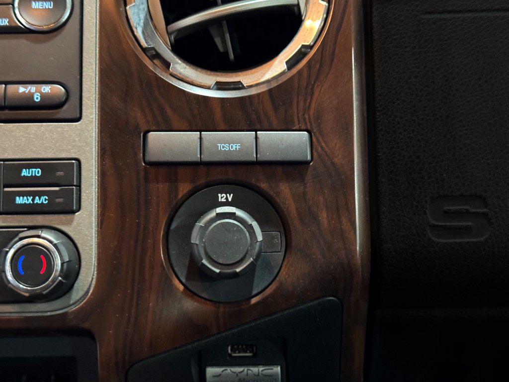 2011 Ford F-350 Image 28