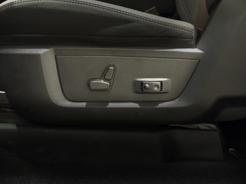 2023 RAM 3500 Image 13