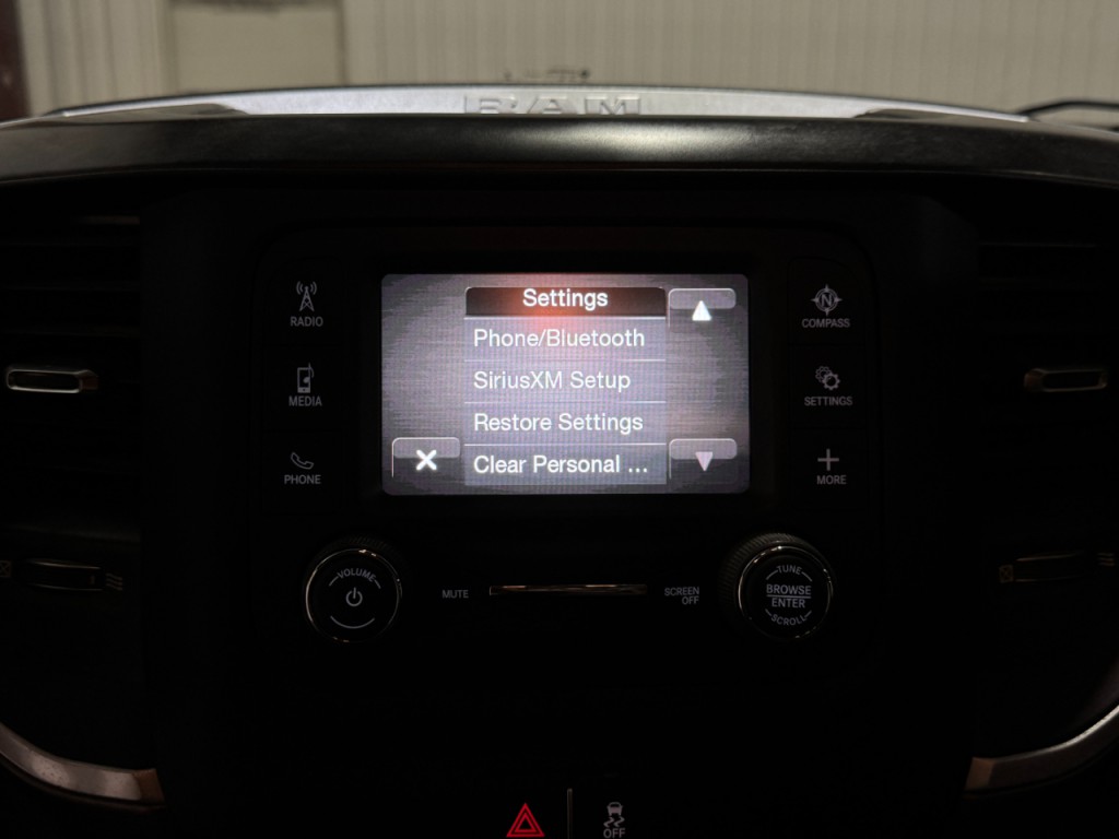 2023 RAM 3500 Image 23