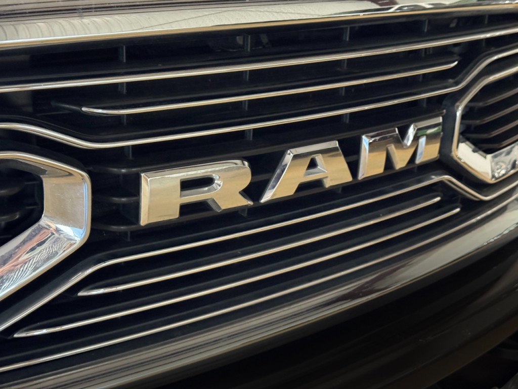 2018 RAM 3500 Image 3