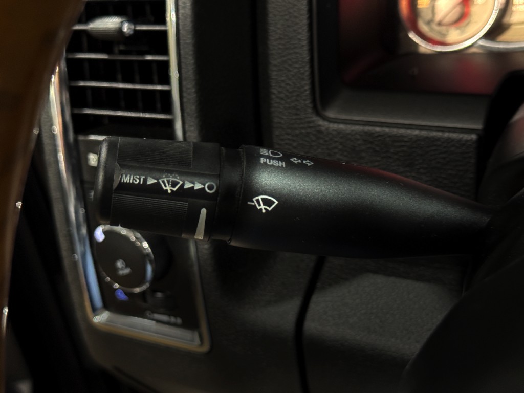 2018 RAM 3500 Image 9