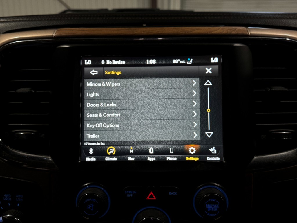 2018 RAM 3500 Image 27
