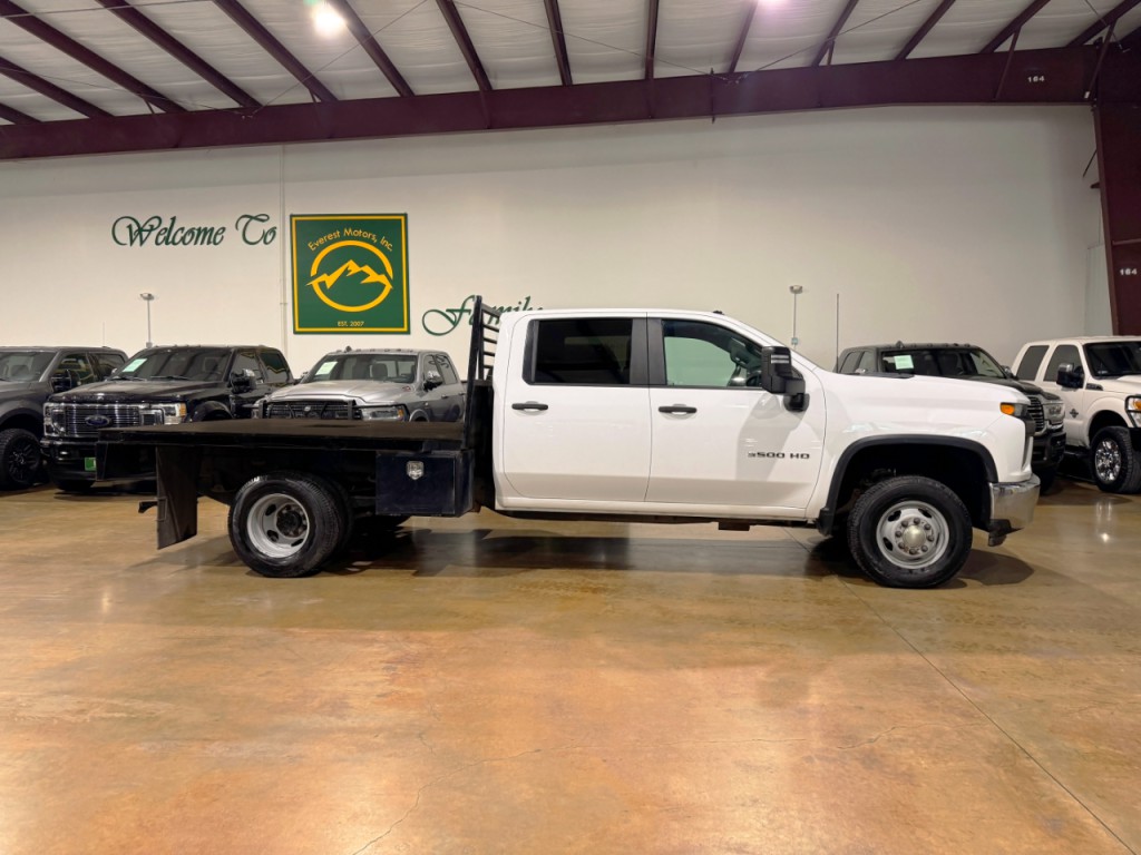 2022 Chevrolet Silverado 1500 Image 2