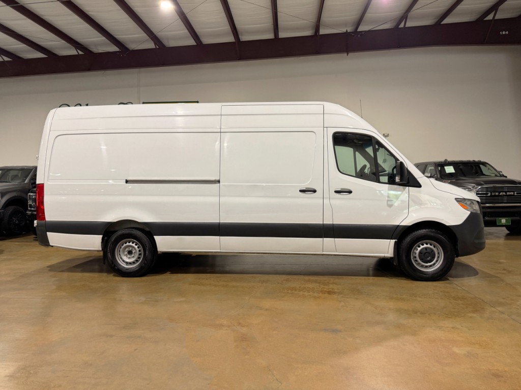 2023 Mercedes-Benz Sprinter Cargo Image 2