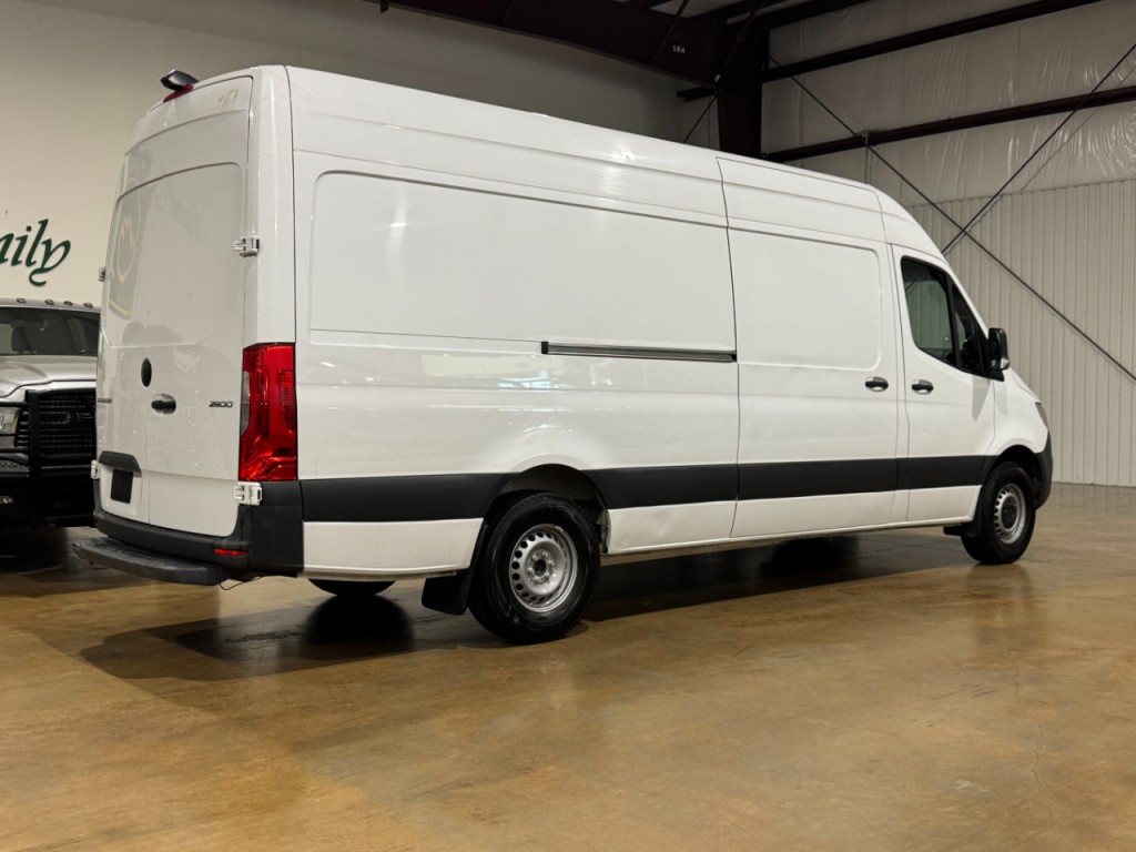 2023 Mercedes-Benz Sprinter Cargo Image 3