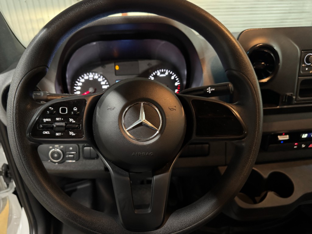 2023 Mercedes-Benz Sprinter Cargo Image 10
