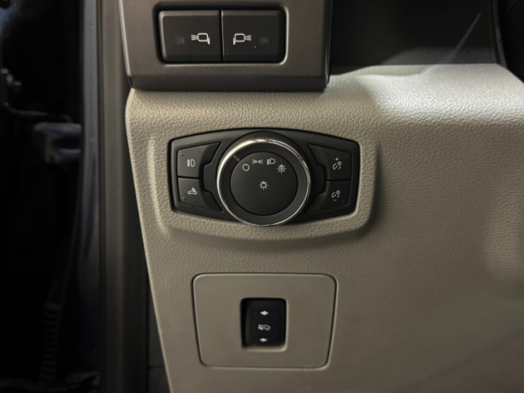 2017 Ford F-150 Image 13