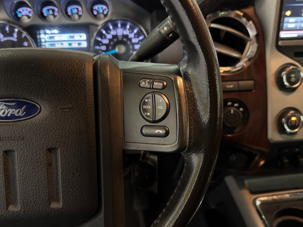 2015 Ford F-350 Image 9