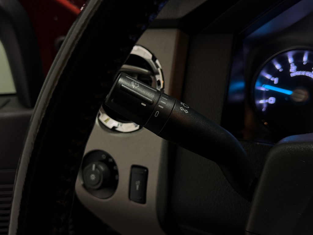 2015 Ford F-350 Image 24