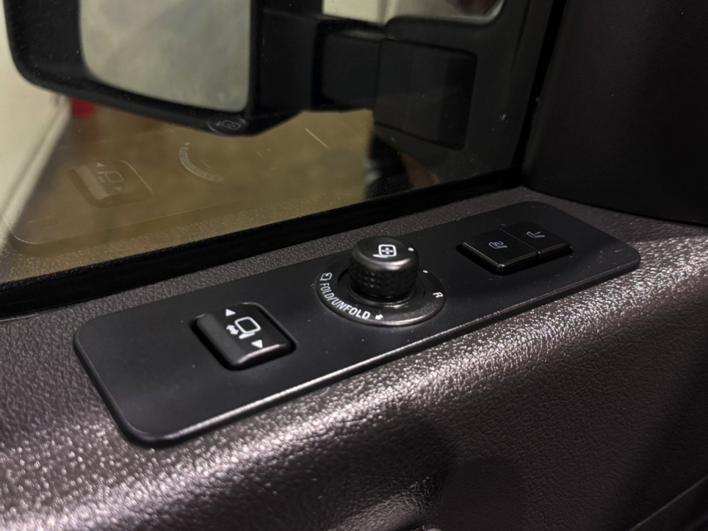 2015 Ford F-350 Image 29