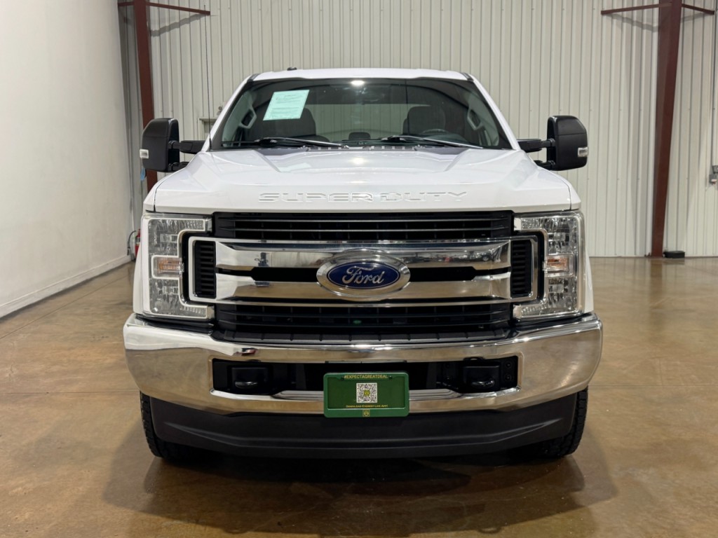 2019 Ford F-250 Image 2