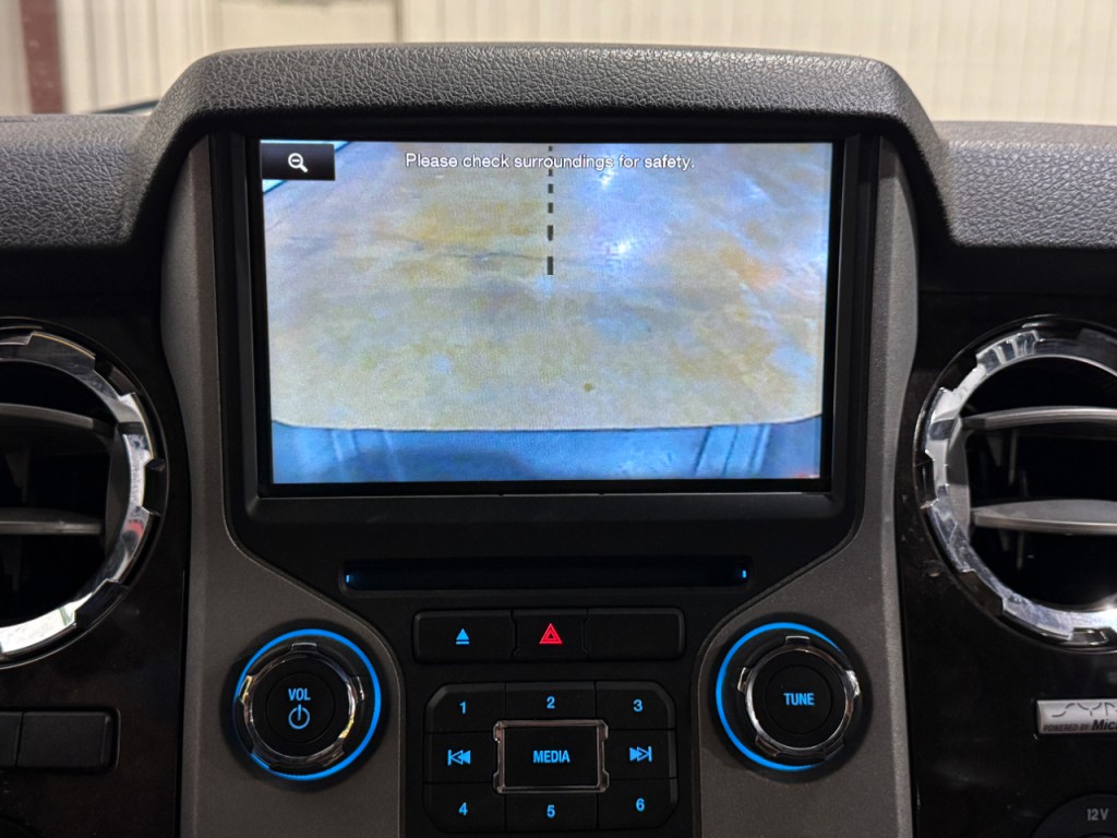 2015 Ford F-350 Image 21