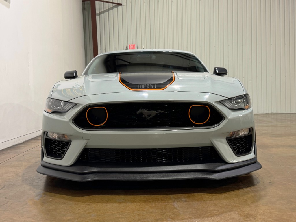 2022 Ford Mustang Image 3